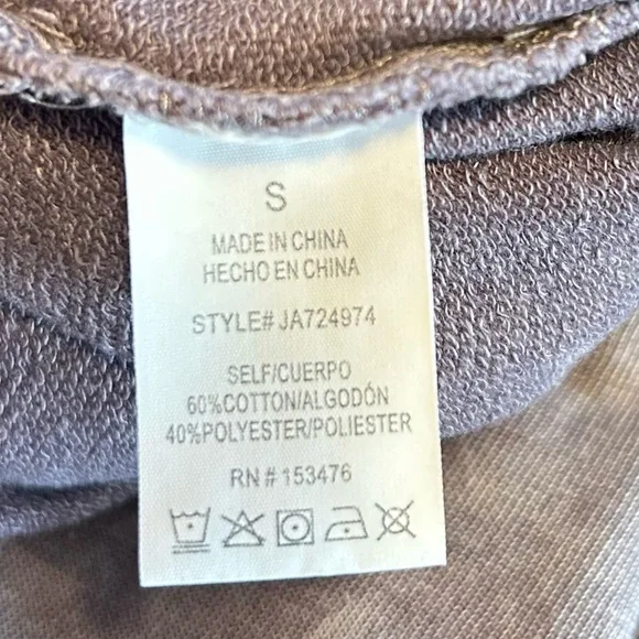 Sincerely Jules Purple Romper size small - Picture 7 of 7